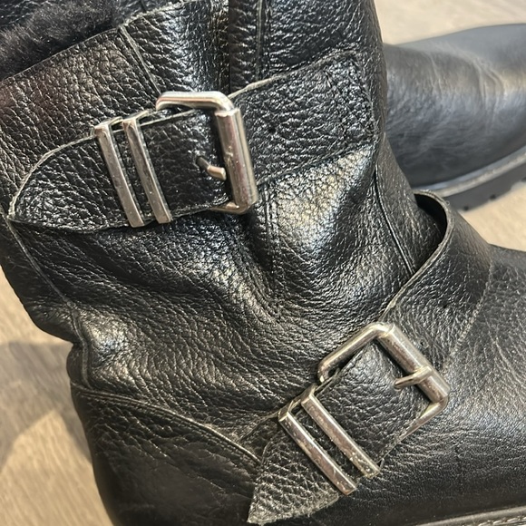 Zara Leather Biker Ankle Boot Black Moto Buckle Chunky Fur Lined Size 9 - Picture 15 of 16